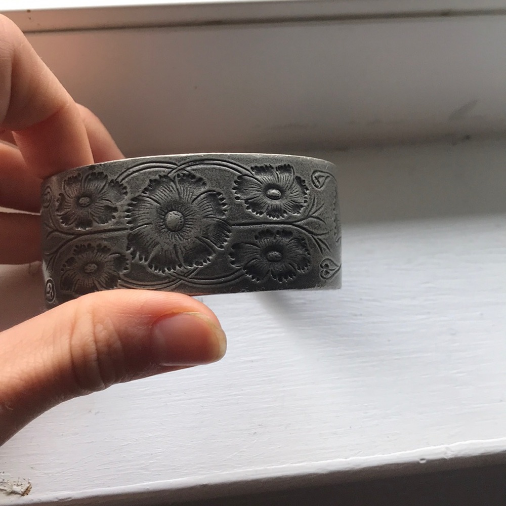 Vintage October Salisbury Pewter Bracelet